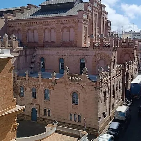 Apartamento Precioso Frente Al Teatro Falla, A 4 Min De Playa De La Caleta *
