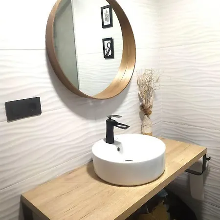 Apartamento Precioso Frente Al Teatro Falla, A 4 Min De Playa De La Caleta